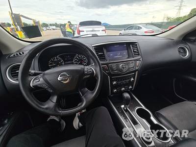 2020 Nissan Pathfinder SV - zdjęcie 11 z 29 - miniatura