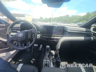 2025 Toyota Camry SE - zdjęcie 11 z 22 - miniatura