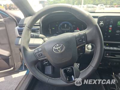 2025 Toyota Camry SE - zdjęcie 10 z 22 - miniatura
