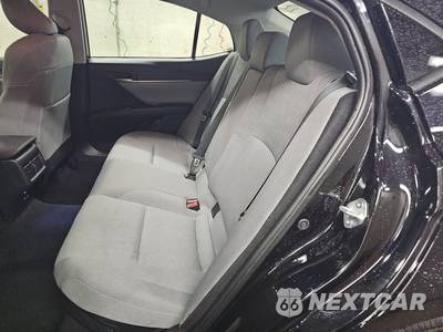 2025 Toyota Camry LE - zdjęcie 13 z 26 - miniatura