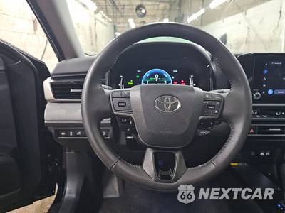 2025 Toyota Camry LE - zdjęcie 10 z 26 - miniatura