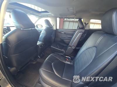 2024 Toyota Highlander XLE - zdjęcie 13 z 21 - miniatura