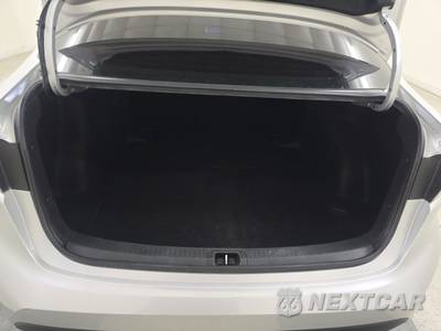 2024 Toyota Corolla LE Sedan - zdjęcie 16 z 33 - miniatura