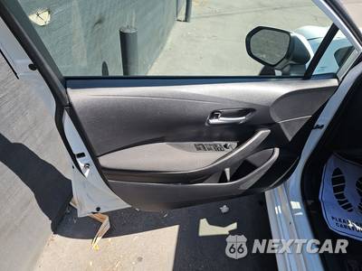 2021 Toyota Corolla LE Sedan - zdjęcie 9 z 20 - miniatura