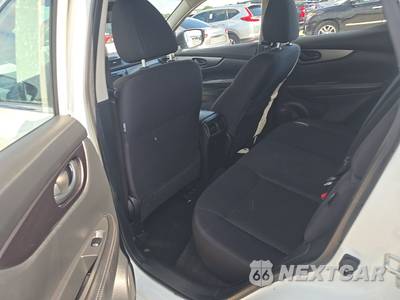 2022 Nissan Rogue Sport S - zdjęcie 13 z 22 - miniatura
