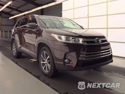 2017 Toyota Highlander XLE - zdjęcie 3 z 28 - miniatura