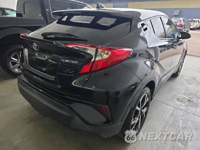 2019 Toyota C-HR Limited - zdjęcie 4 z 15 - miniatura