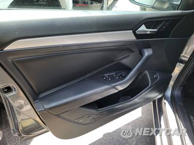 2019 Volkswagen Jetta SE - zdjęcie 9 z 23 - miniatura
