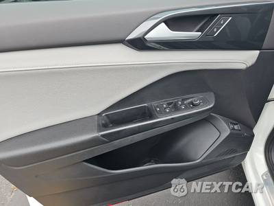 2022 Volkswagen Taos SEL - zdjęcie 9 z 21 - miniatura