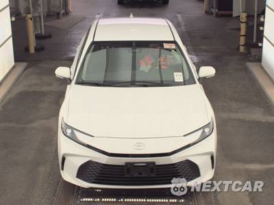 2025 Toyota Camry LE - zdjęcie 2 z 20 - miniatura