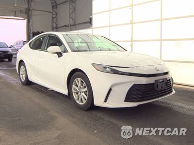 2025 Toyota Camry LE - zdjęcie 3 z 20 - miniatura