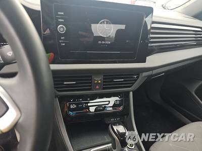 2025 Volkswagen Jetta Sport - zdjęcie 11 z 23 - miniatura