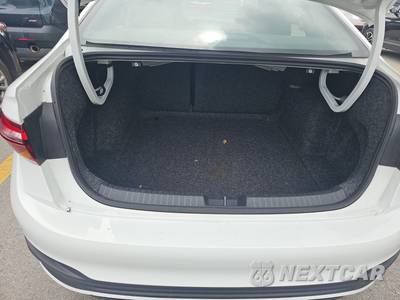 2025 Volkswagen Jetta Sport - zdjęcie 16 z 23 - miniatura