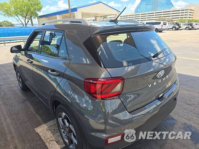 2025 Hyundai Venue SEL - zdjęcie 6 z 22 - miniatura