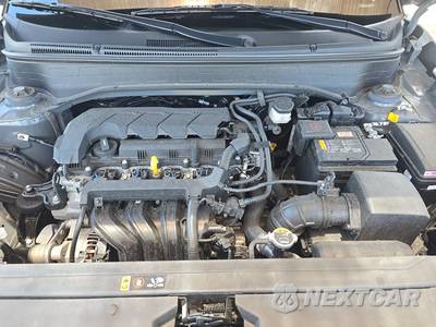 2025 Hyundai Venue SEL - zdjęcie 16 z 22 - miniatura