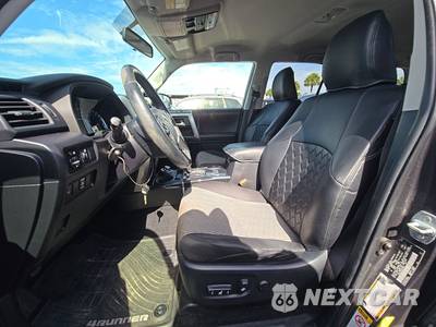 2016 Toyota 4Runner SR5 - zdjęcie 13 z 33 - miniatura