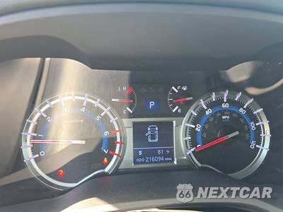 2016 Toyota 4Runner SR5 - zdjęcie 18 z 33 - miniatura