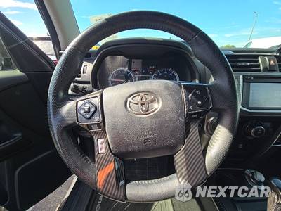 2016 Toyota 4Runner SR5 - zdjęcie 16 z 33 - miniatura