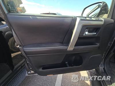 2016 Toyota 4Runner SR5 - zdjęcie 15 z 33 - miniatura