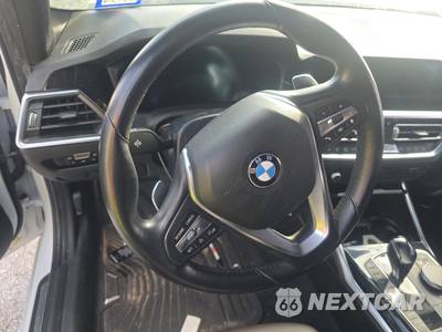 2019 BMW 3 Series Sedan 330i xDrive - zdjęcie 10 z 22 - miniatura