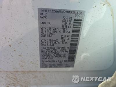 2025 Nissan Pathfinder Platinum - zdjęcie 17 z 26 - miniatura