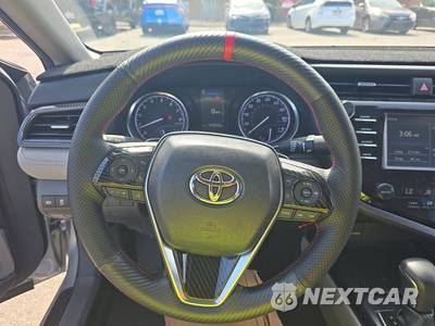 2018 Toyota Camry SE - zdjęcie 10 z 39 - miniatura