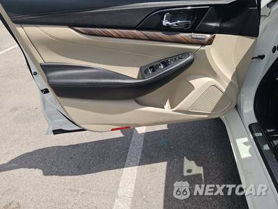 2017 Nissan Maxima Platinum - zdjęcie 9 z 26 - miniatura