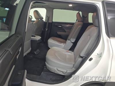 2022 Toyota Highlander Limited - zdjęcie 13 z 31 - miniatura