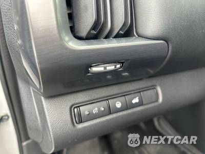 2022 Nissan Pathfinder SL - zdjęcie 15 z 49 - miniatura