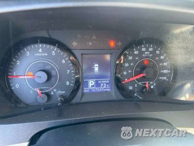 2015 Toyota Sienna LE 8-Passenger 119.3" WB - zdjęcie 31 z 39 - miniatura