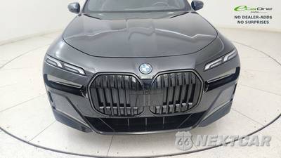 2025 BMW i7 eDrive50 M SPORT LINE - zdjęcie 8 z 50 - miniatura