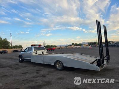 2017 Ram 5500 Cab Chassis SLT Crew Cab DRW - zdjęcie 6 z 50 - miniatura