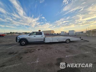 2017 Ram 5500 Cab Chassis SLT Crew Cab DRW - zdjęcie 37 z 50 - miniatura