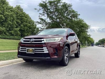 2017 Toyota Highlander LE - zdjęcie 13 z 30 - miniatura