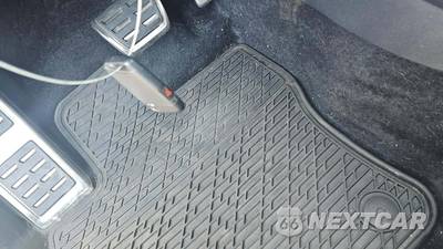 2022 Volkswagen Tiguan SE R-Line Black - zdjęcie 22 z 26 - miniatura
