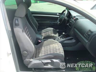 2009 Volkswagen GTI - zdjęcie 14 z 91 - miniatura
