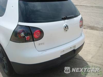 2009 Volkswagen GTI - zdjęcie 76 z 91 - miniatura