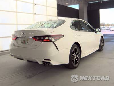 2024 Toyota Camry SE - zdjęcie 5 z 27 - miniatura