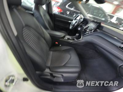 2024 Toyota Camry SE - zdjęcie 14 z 27 - miniatura