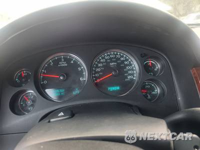 2014 GMC Yukon XL SLT 4SA - zdjęcie 63 z 75 - miniatura