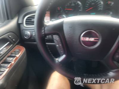2014 GMC Yukon XL SLT 4SA - zdjęcie 64 z 75 - miniatura