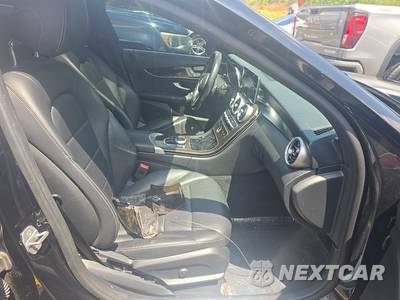 2021 Mercedes-Benz C 300 Sedan - zdjęcie 8 z 32 - miniatura