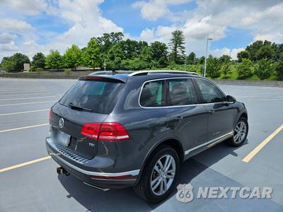 2016 Volkswagen Touareg TDI Lux - zdjęcie 6 z 25 - miniatura
