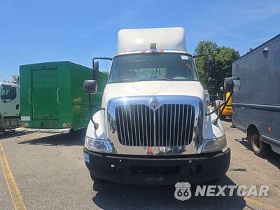 2015 International 8000 8600 Conventional Medium - zdjęcie 2 z 16 - miniatura