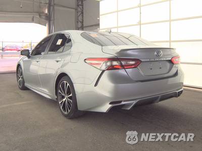 2019 Toyota Camry SE - zdjęcie 6 z 41 - miniatura