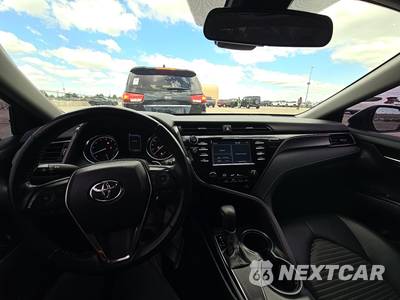 2019 Toyota Camry SE - zdjęcie 11 z 41 - miniatura