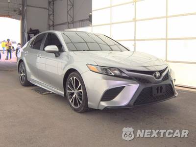 2019 Toyota Camry SE - zdjęcie 3 z 41 - miniatura