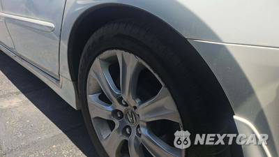 2010 Acura RL w/Technology Pkg - zdjęcie 28 z 33 - miniatura