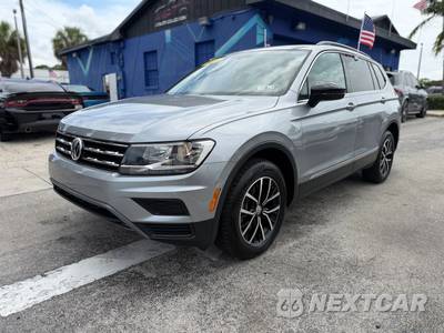 2021 Volkswagen Tiguan SE - zdjęcie 1 z 42 - miniatura