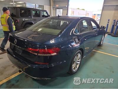 2020 Volkswagen Passat 2.0T SE - zdjęcie 4 z 13 - miniatura